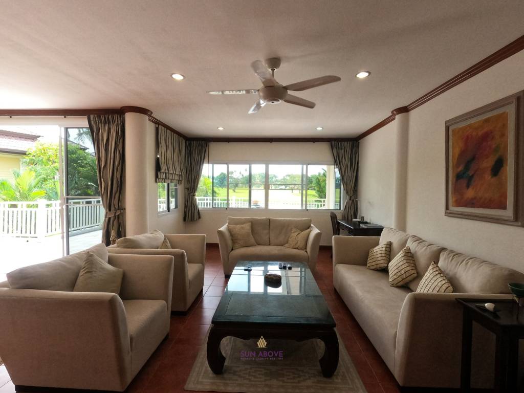 3 Bedrooms at LAGUNA HOME with Pool/Lake/mountain views