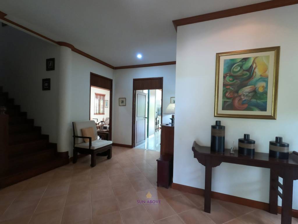 3 Bedrooms at LAGUNA HOME with Pool/Lake/mountain views