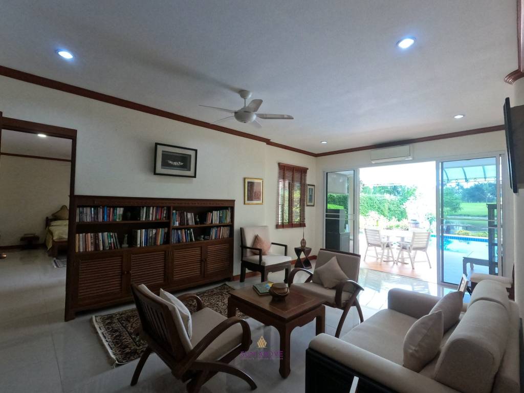 3 Bedrooms at LAGUNA HOME with Pool/Lake/mountain views