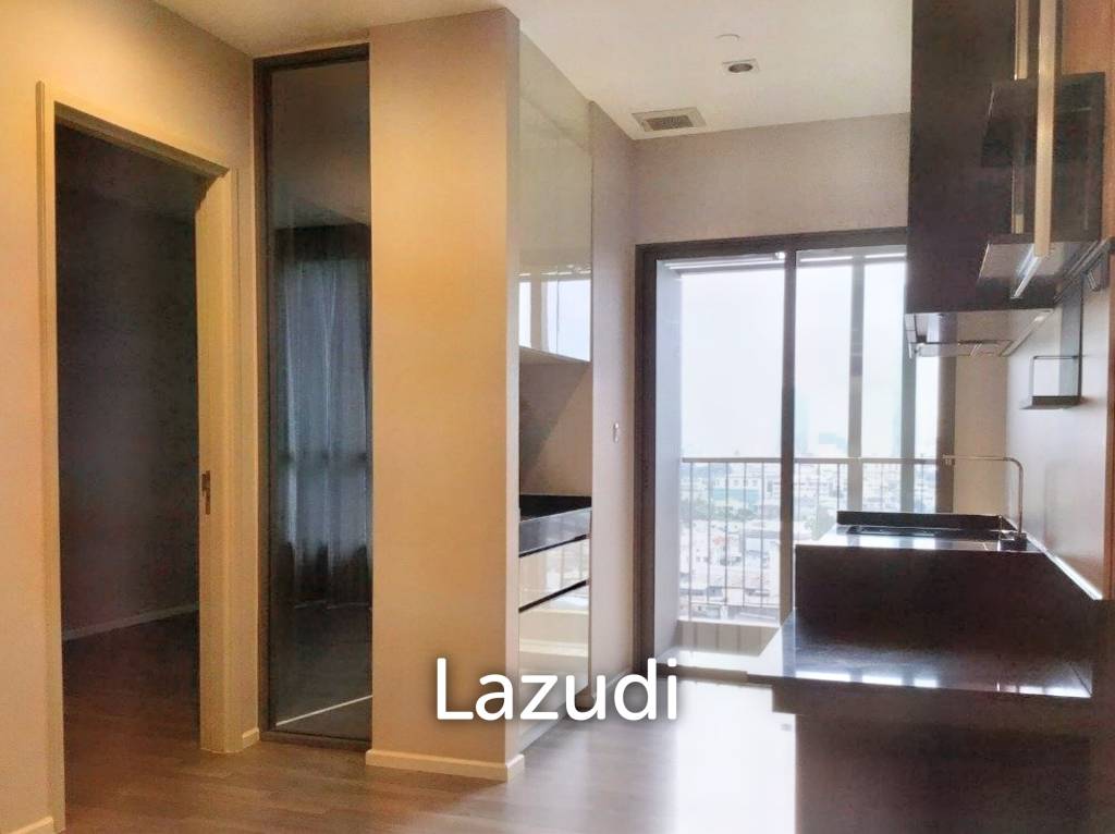 1 Bed 1 Bath 35 SQ.M The Room Sathorn - St.Louis
