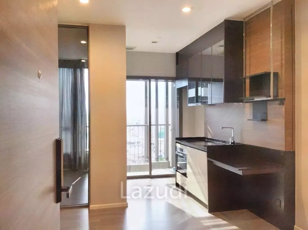 1 Bed 1 Bath 35 SQ.M The Room Sathorn - St.Louis
