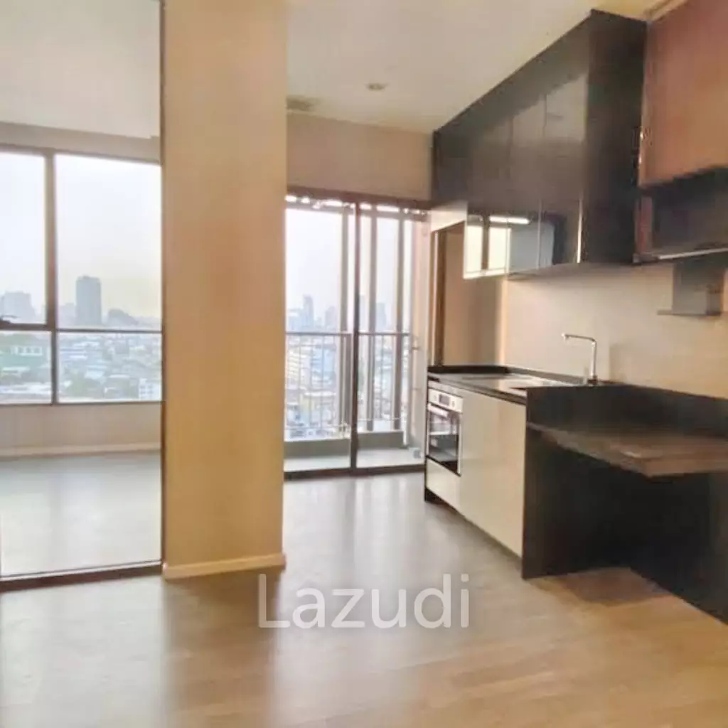 1 Bed 1 Bath 35 SQ.M The Room Sathorn - St.Louis
