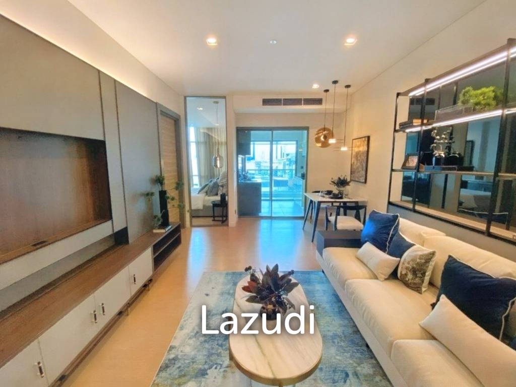 1 Bed 1 Bath 56.20 SQ.M The Room Charoenkrung 30