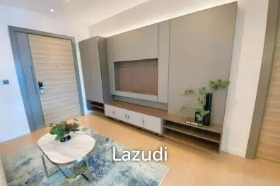 1 Bed 1 Bath 56.20 SQ.M The Room Charoenkrung 30