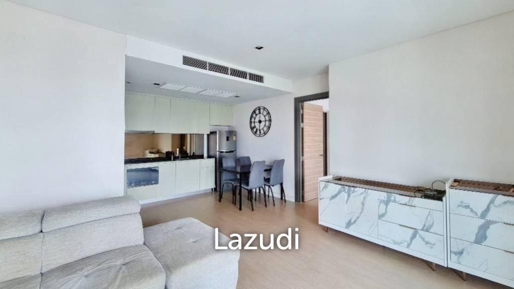 1 Bed 1 Bath 53 SQ.M The Room Charoenkrung 30