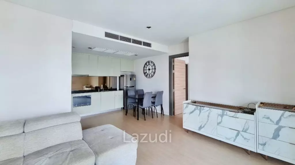 1 Bed 1 Bath 53 SQ.M The Room Charoenkrung 30