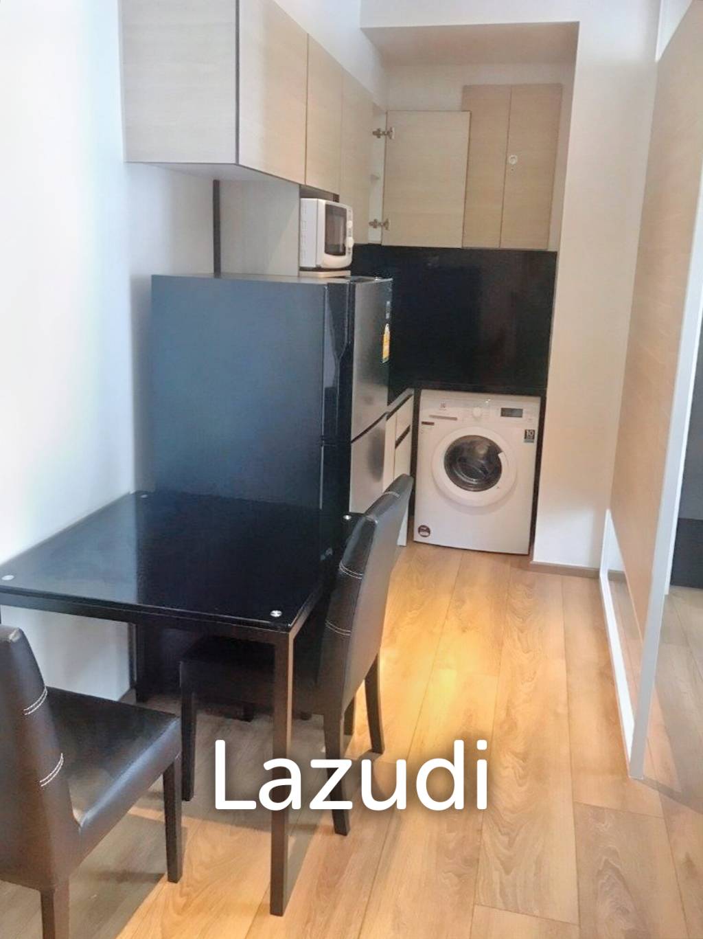 1 Bed 1 Bath 32 SQ.M Park Origin Phromphong