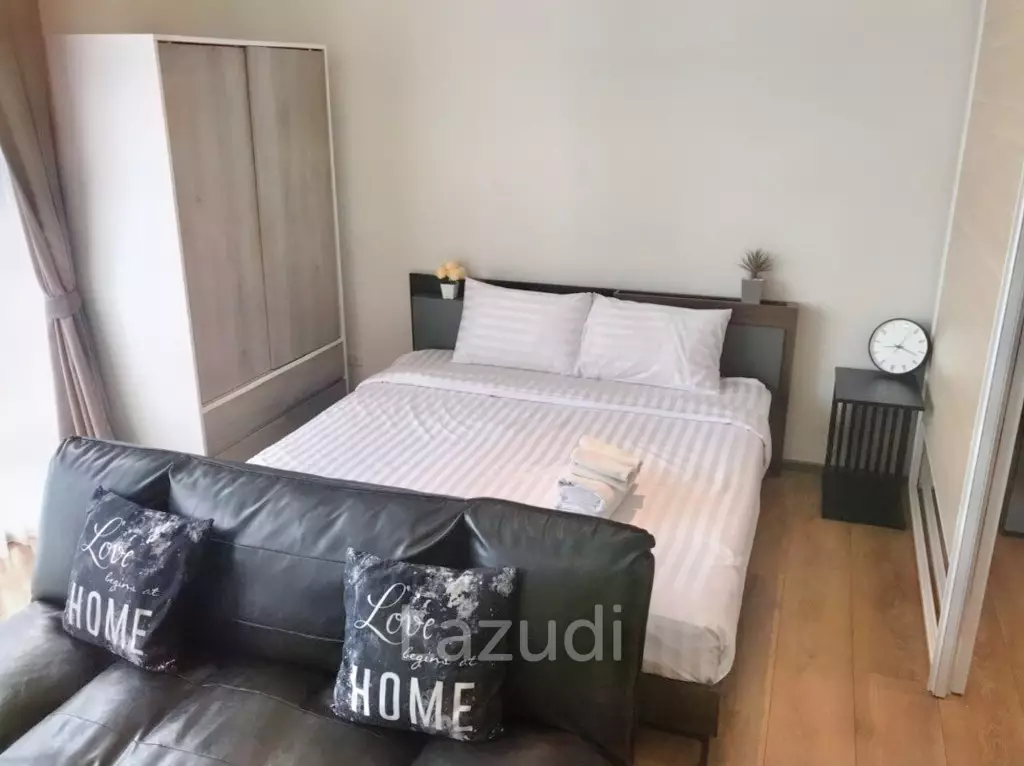 1 Bed 1 Bath 32 SQ.M Park Origin Phromphong