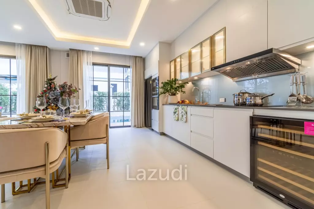 4 Beds 4 Bath 305 SQ.M Rungsii Village