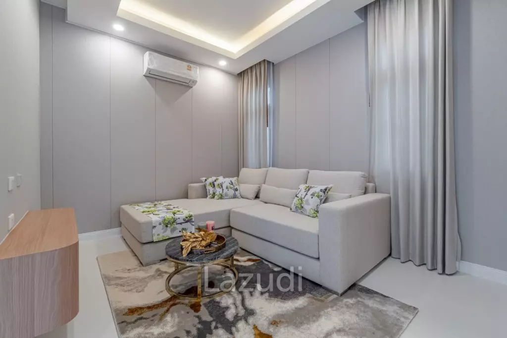 4 Beds 4 Bath 305 SQ.M Rungsii Village