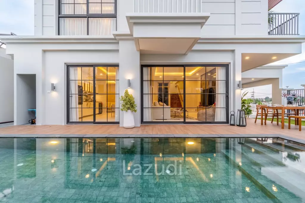 4 Beds 4 Bath 305 SQ.M Rungsii Village