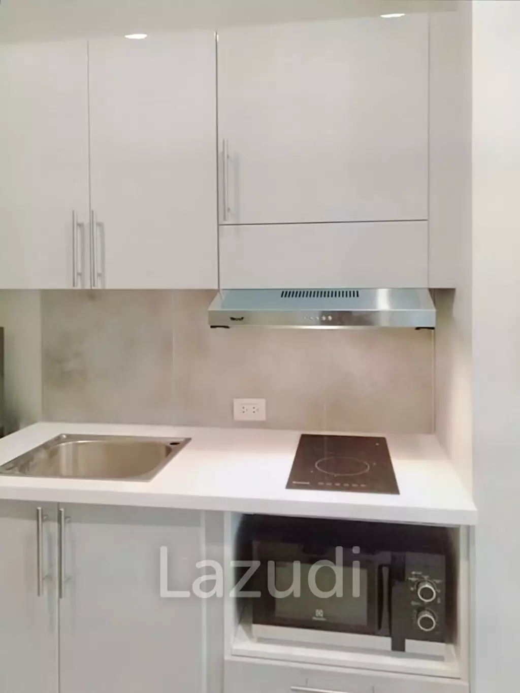 1 Bed 1 Bath 47 SQ.M Noble Ploenchit