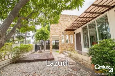 Modern Design 3 Bed Villa on Lovely Development