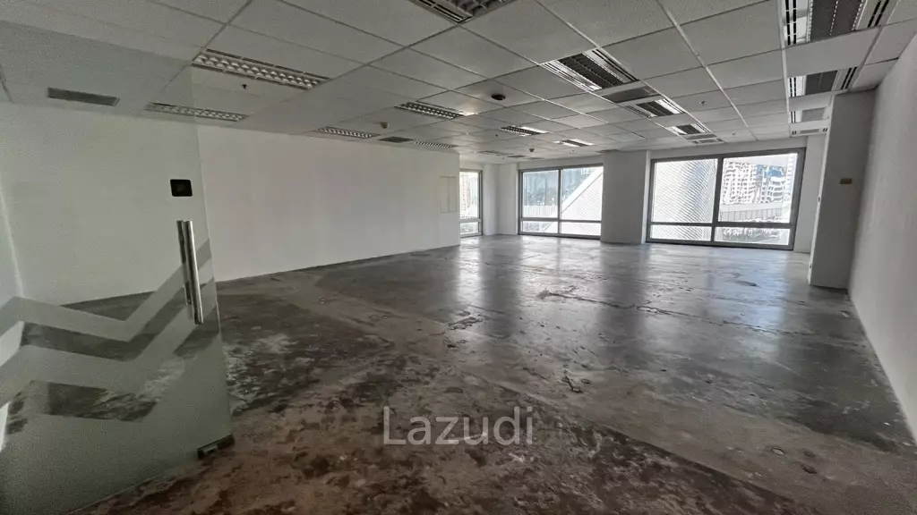 Office For Rent at Wave Place Ploenchit
