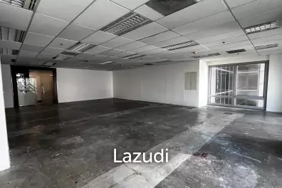 Office For Rent at Wave Place Ploenchit