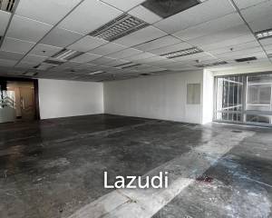 Office For Rent at Wave Place Ploenchit