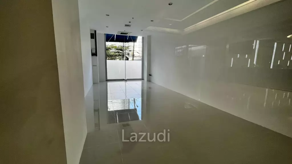 Retail Shop For Rent At Wave Place