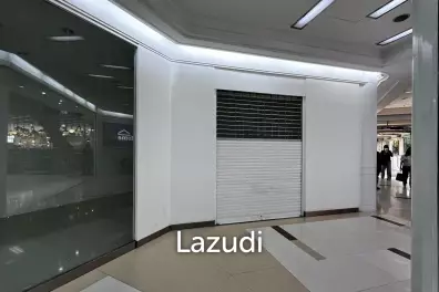 Retail Shop For Rent At Wave Place Connect to sky bridge BTS Ploenchit station
