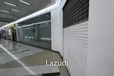 Retail Shop For Rent At Wave Place Connect to sky bridge BTS Ploenchit station