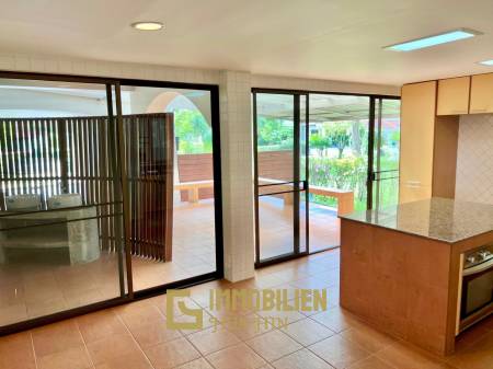 1,034 m² 4 Chambre 5 Salle de bain Villa Pour Vente