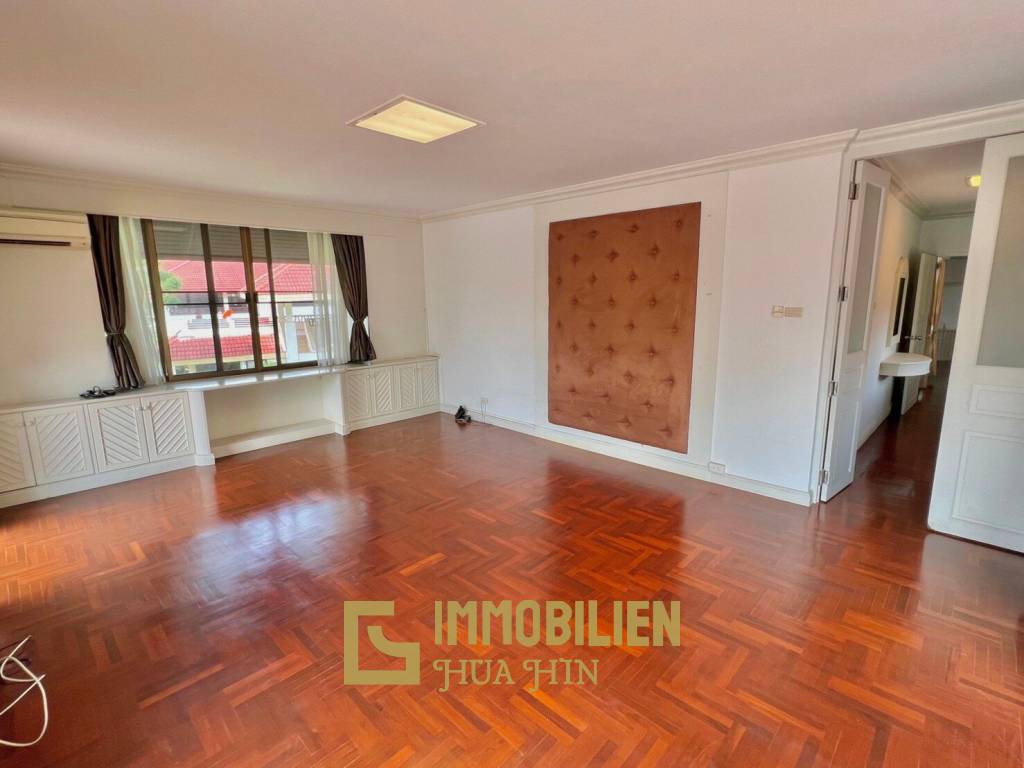 1,034 m² 4 Chambre 5 Salle de bain Villa Pour Vente