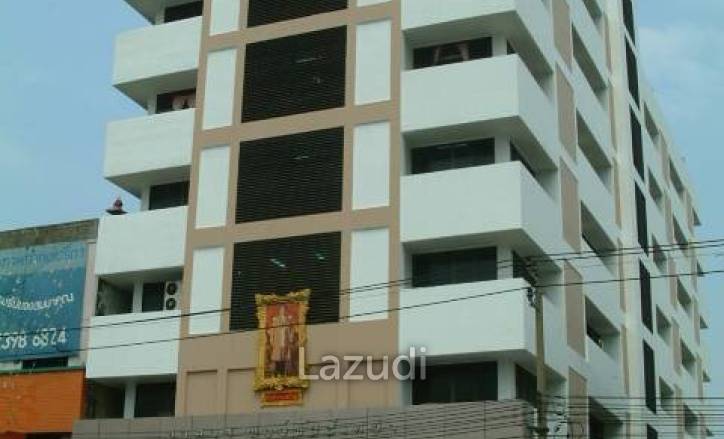 7-storey building, 5000 sqm, near BTS Bearing.