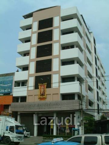 7-storey building, 5000 sqm, near BTS Bearing.