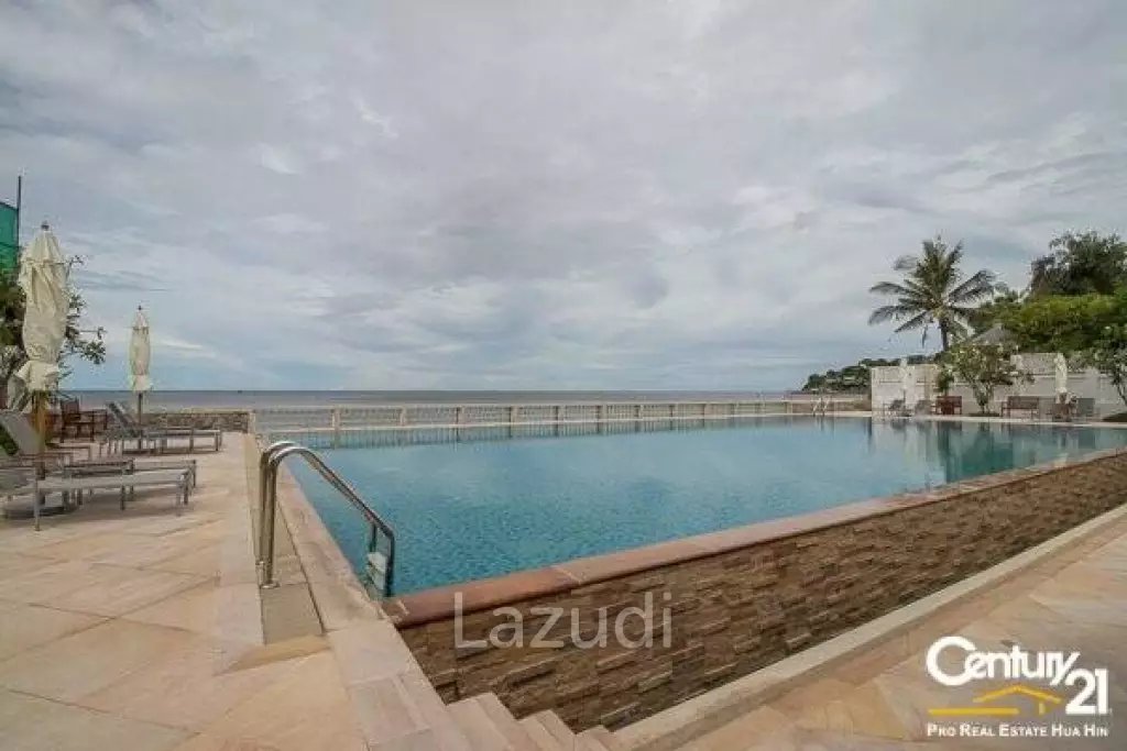 Modern Beachfront 3 Bed Villa