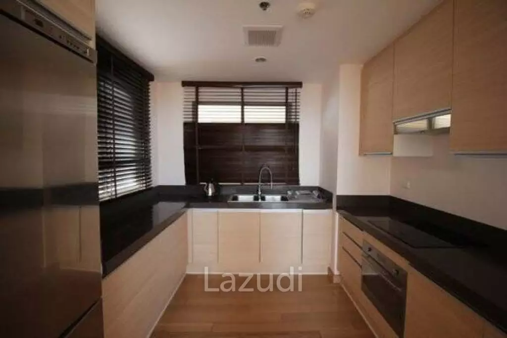 Luxury 4 Bed Penthouse condo