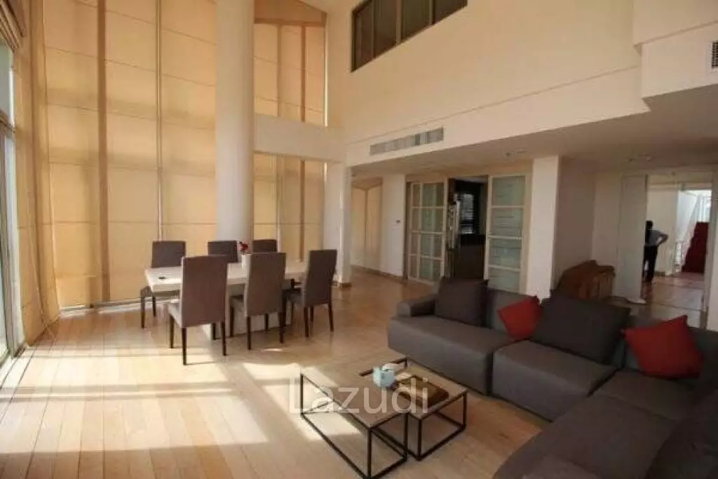 Luxury 4 Bed Penthouse condo