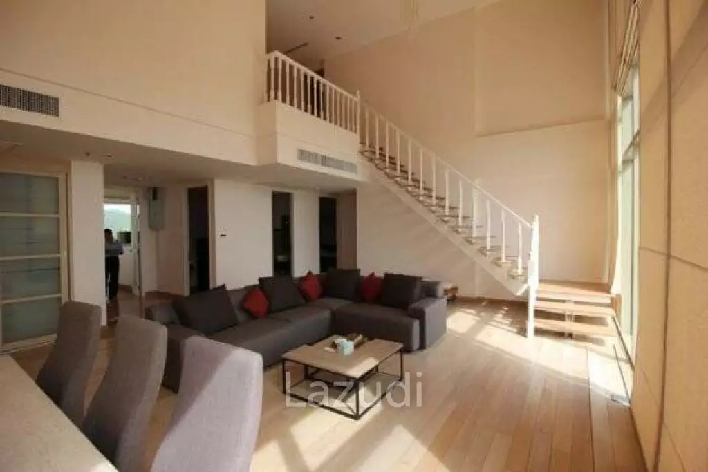 Luxury 4 Bed Penthouse condo