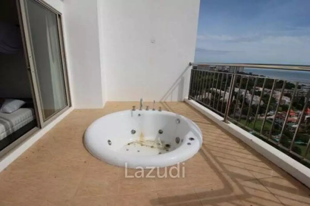 Luxury 4 Bed Penthouse condo