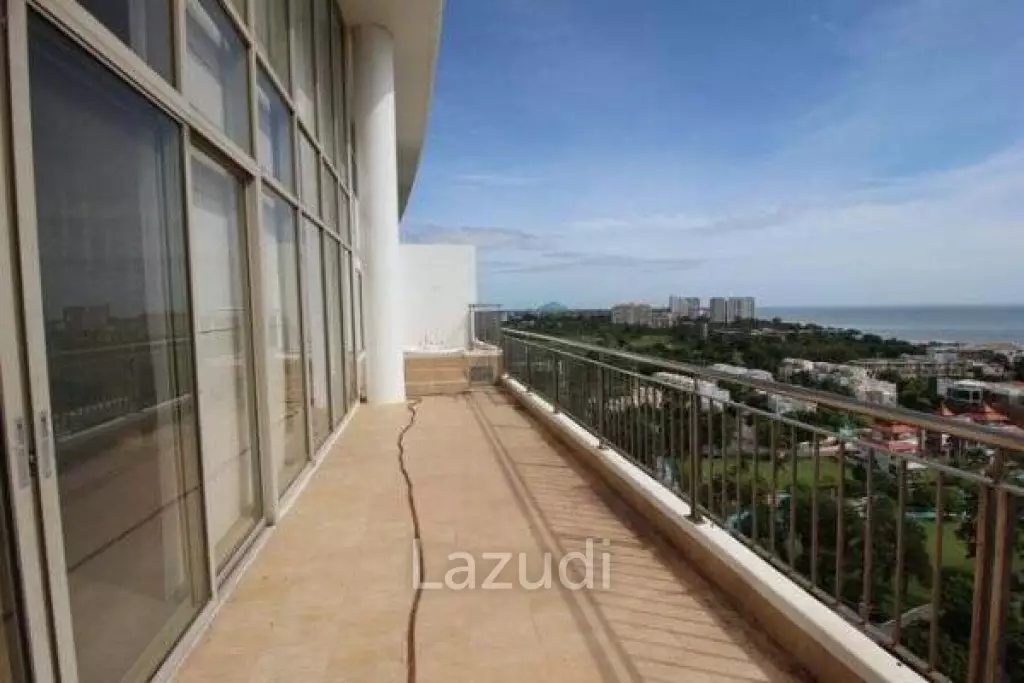 Luxury 4 Bed Penthouse condo