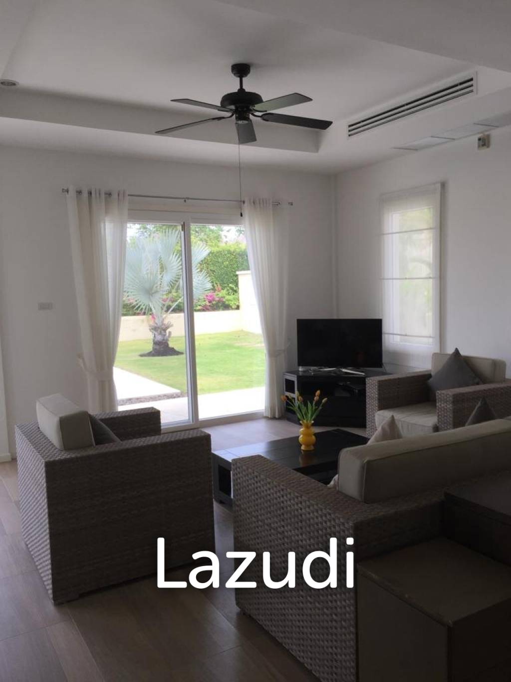 The View: Beautiful 3 Bedroom Pool Villa
