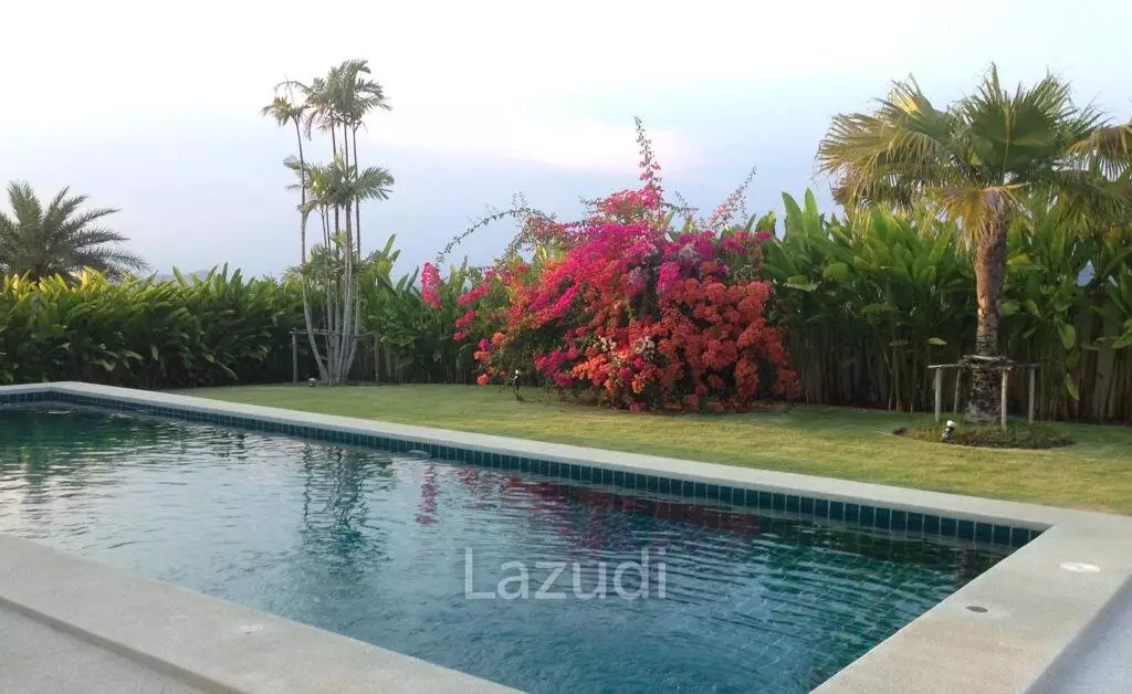 The View: Beautiful 3 Bedroom Pool Villa