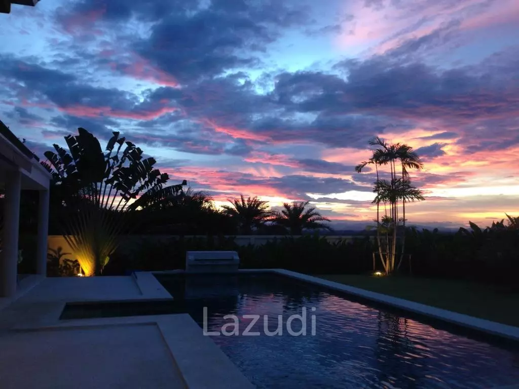 The View: Beautiful 3 Bedroom Pool Villa