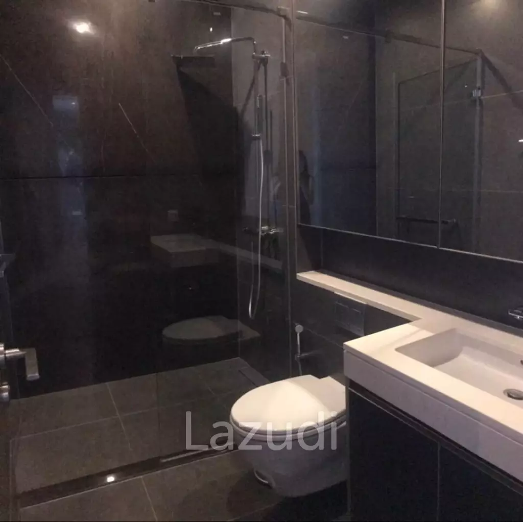 77 sqm 2 Bed Condo at The Esse at Singha Complex, Bang Kapi Huai Kwang