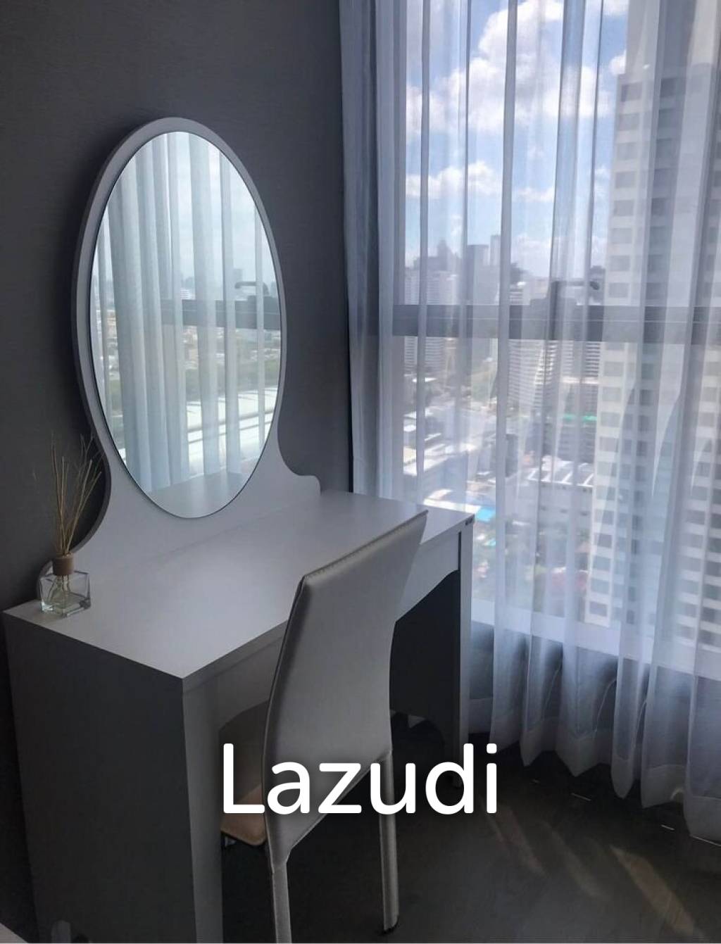 77 sqm 2 Bed Condo at The Esse at Singha Complex, Bang Kapi Huai Kwang