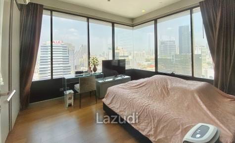 2 Bed 2 Bath 61 SQ.M M Silom