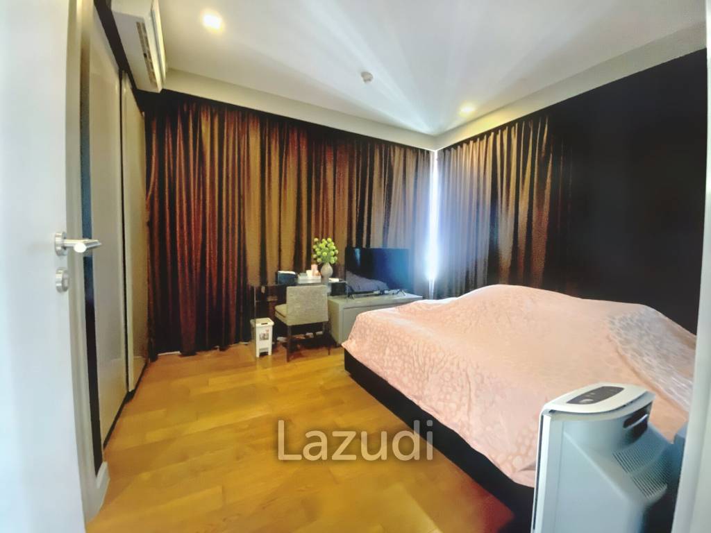 2 Bed 2 Bath 61 SQ.M M Silom