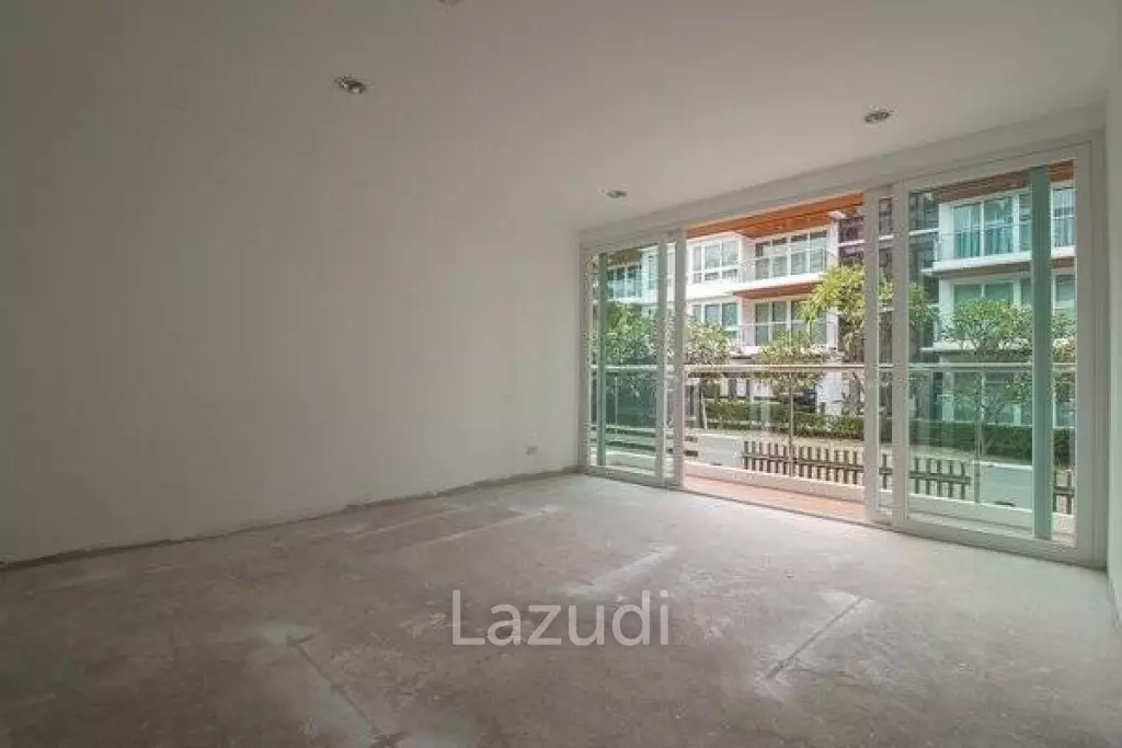 2 Bed Beachfront Condo