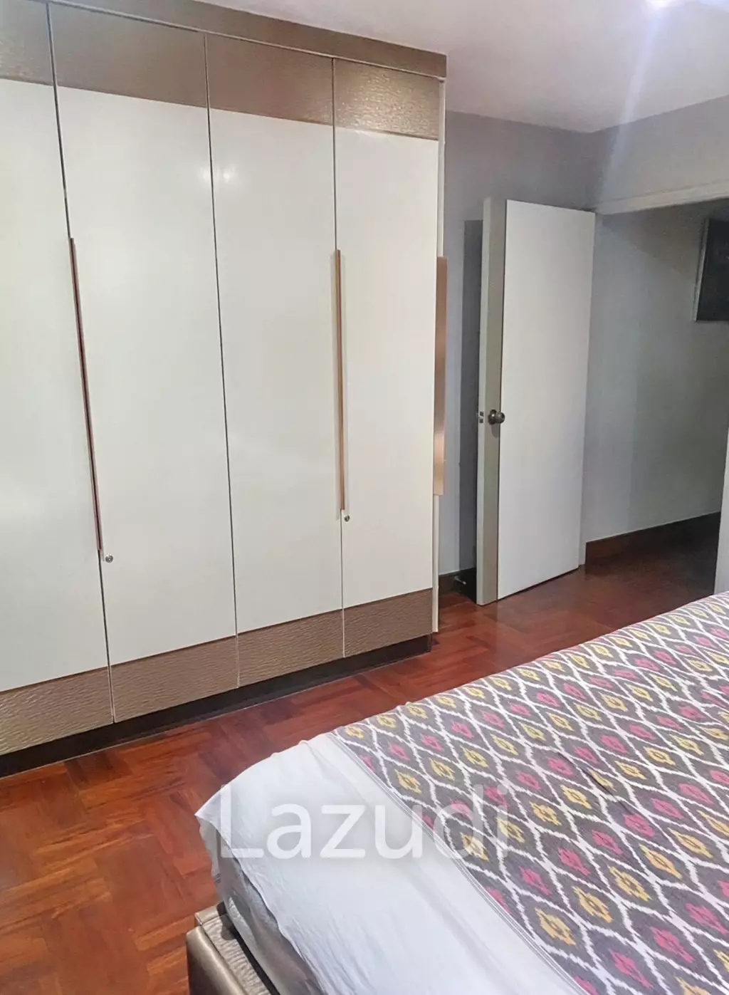 3 Bed 3 Bath 315 SQ.M Oriental Towers