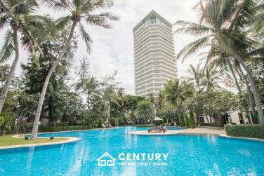 4 Bed Beachfront Condo