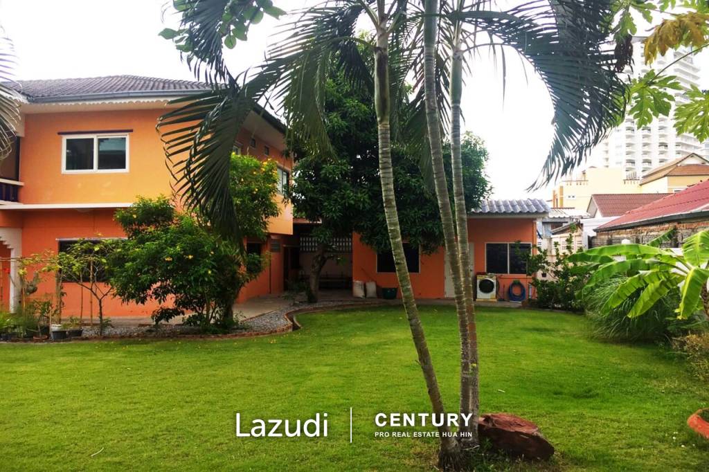 2 STOREY HOUSE  : 5  bed near the beach