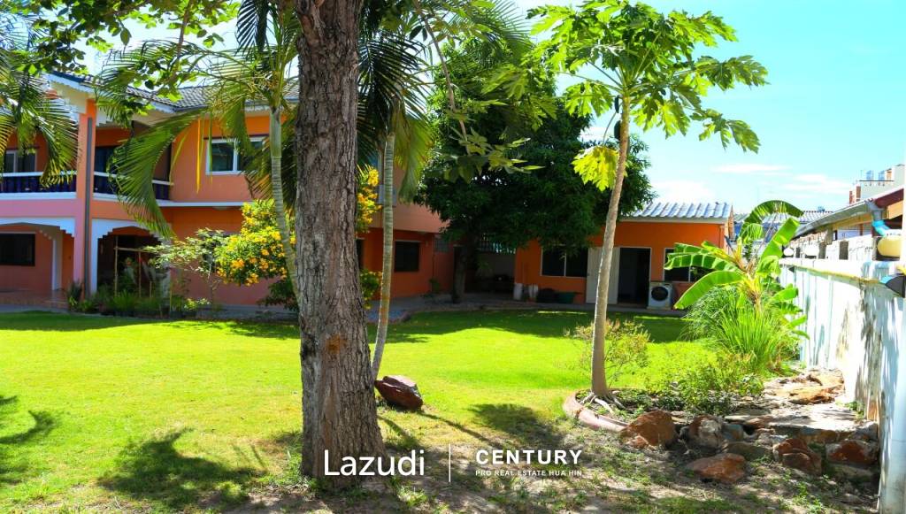 2 STOREY HOUSE  : 5  bed near the beach