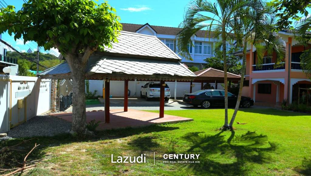 2 STOREY HOUSE  : 5  bed near the beach