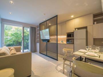 1 bedroom condo with magnificant sea veiw near Karon beach