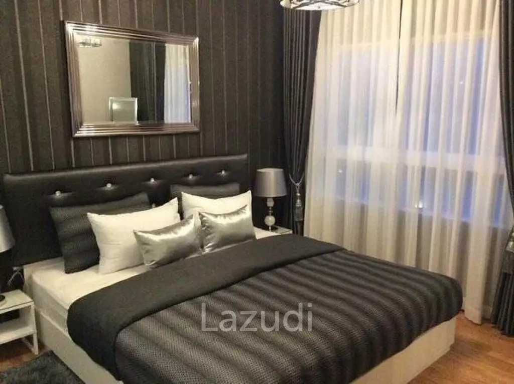 2 Bed Condo with Pool View