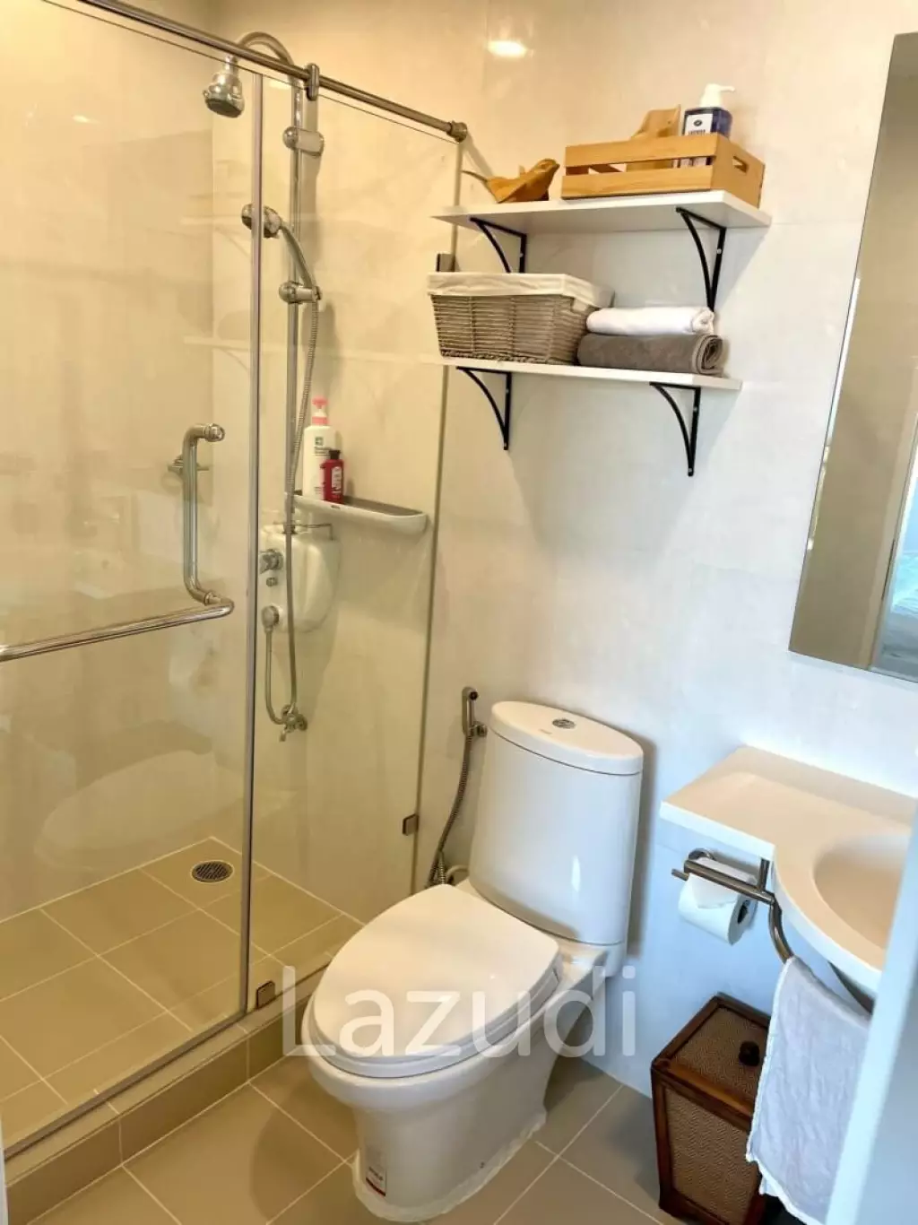 Boathouse: 3 Bedroom Condo with Amazing view.