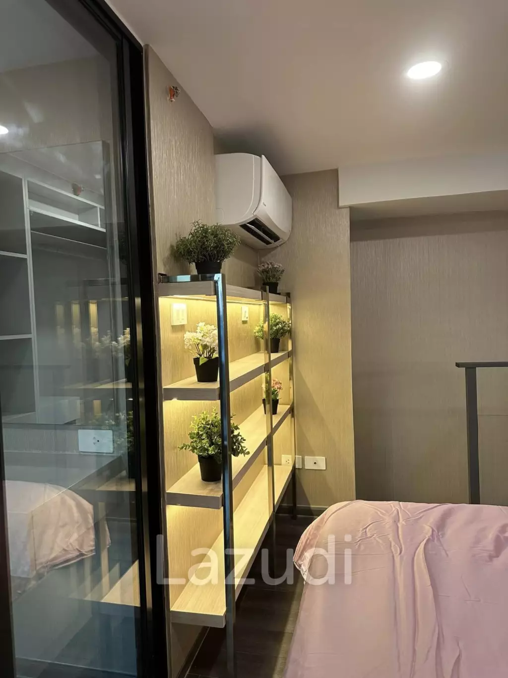 2 Bed 1 Bath 44 SQ.M Knightsbridge Space Rama9